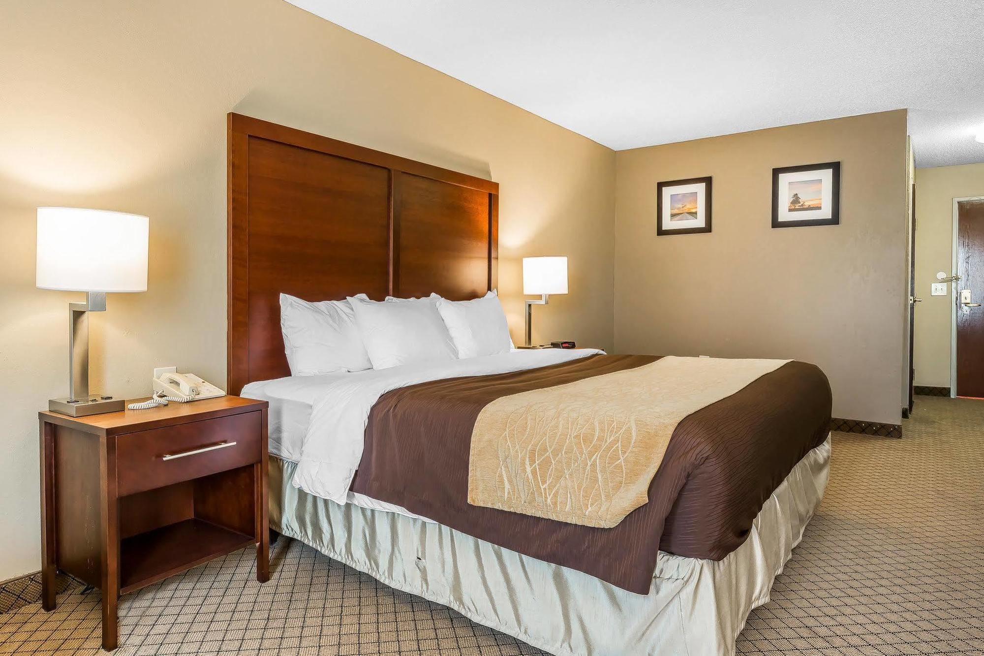Comfort Inn & Suites Mishawaka-Саут-Бенд Экстерьер фото