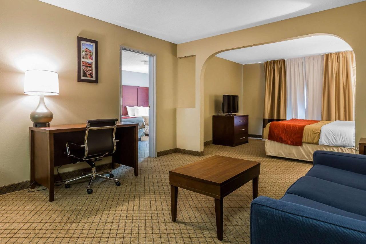 Comfort Inn & Suites Mishawaka-Саут-Бенд Экстерьер фото